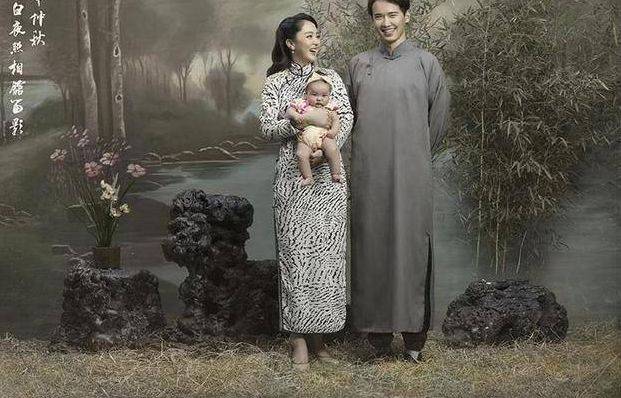 
明星家庭的民国风照片 孙俪温馨 杨颖搞怪 只有他们家最美！“十大外围足球平台app”(图8)