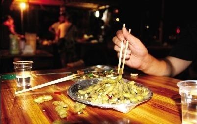 【十大外围足球平台app】根除政治掮客存在的土壤(图2) 十大外围足球平台app