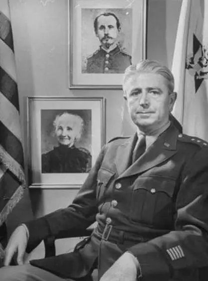 NBA球员今日上脚:安踏又出新球鞋了 欧文联名海绵宝宝很帅“十大外围足球平台app”(图4) 十大外围足球平台app