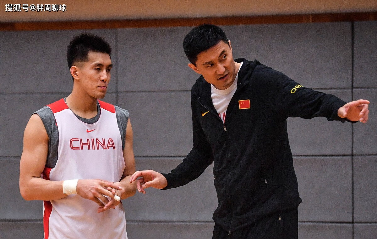 
中国男篮2月集结 14人台甫单或无争议 杜锋豪阵亮剑亚预赛_十大外围足球平台app(图5)